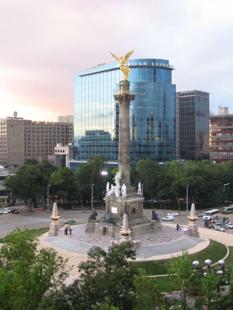 the Angel of Independence, el angel de la independencia, on paseo la reforma in Mexico City