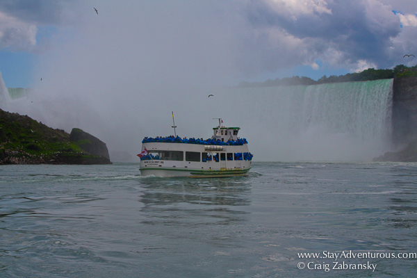 the Maid of the Mist on the Niagara Rive heading toward the Niagara Falls