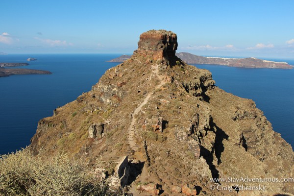 the hike to skaros rock