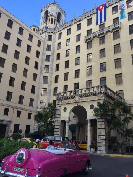 the streets and cars of Havana, Cuba