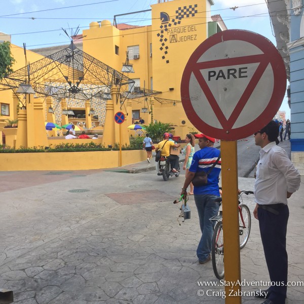 the first stop sign, pare, i noticed in santiago de cuba