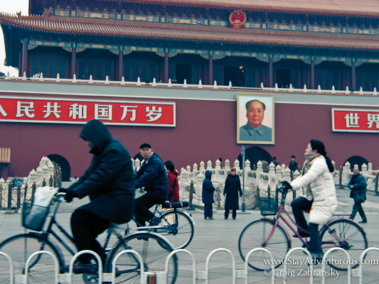 a commute through Beijing Tiananmen Square and the Forbidden City via a taxi.