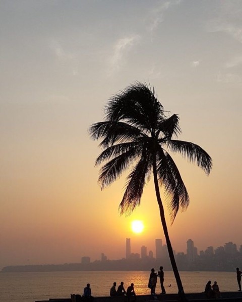 mumbai sunset on marine drive for sunset sunday guest post