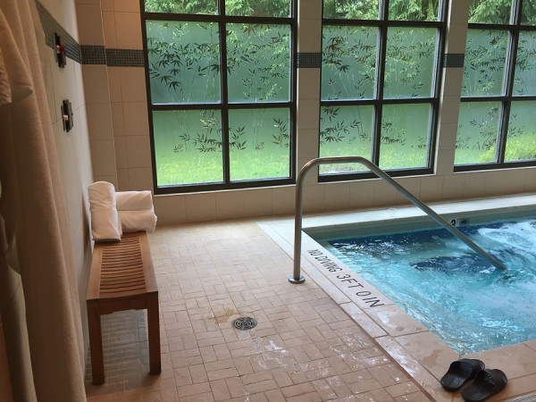 indoor hot tub in the mens spa at the destinaiton spa at woodloch