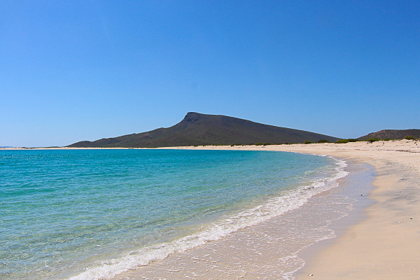 Playa Bonanza on Isla Espiritu Santo from La Paz, BCS Mexico