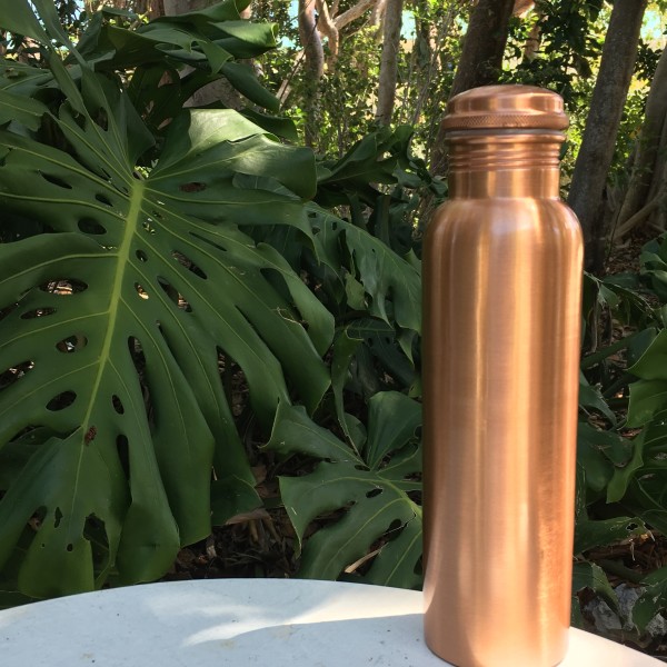 the 900ml brushed copper h2o water bottle