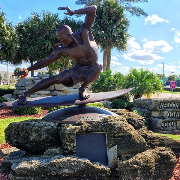 surfing statue of kelly slater in Cocoa Beach Florida