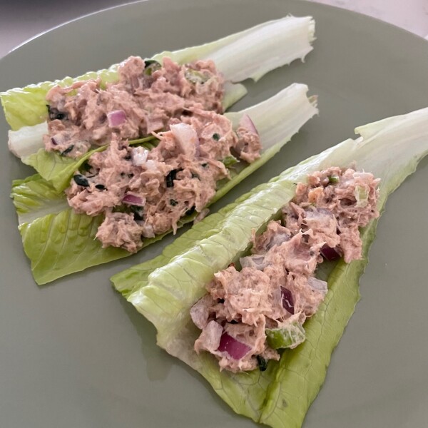 tuna fish from safe catch used on romaine lettuce