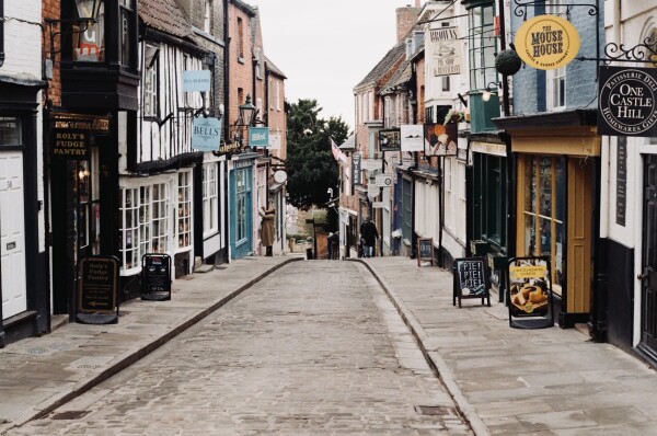 narrow city street england